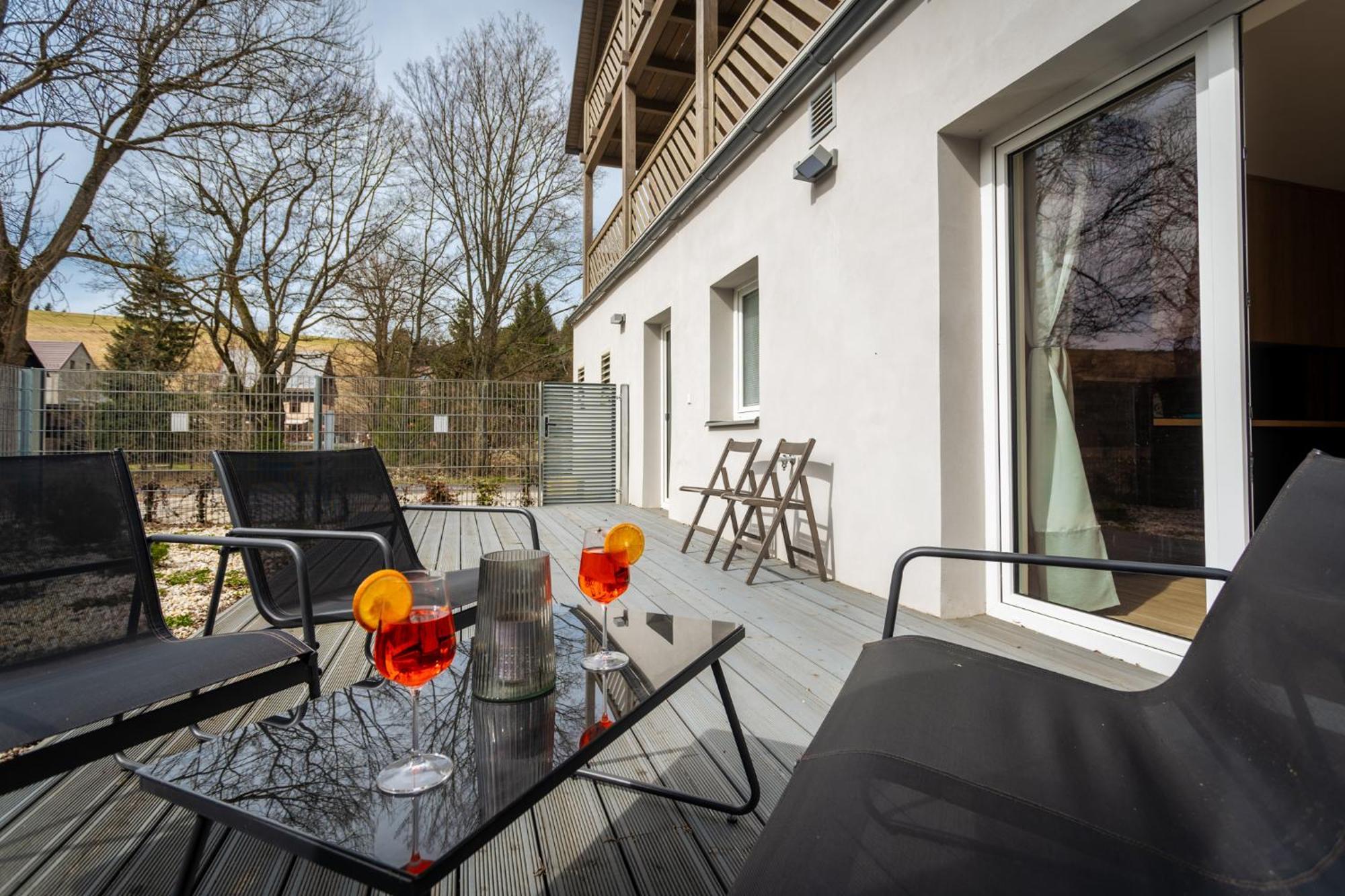 Krusnohorske Strane Apartment Loucna pod Klinovcem Luaran gambar